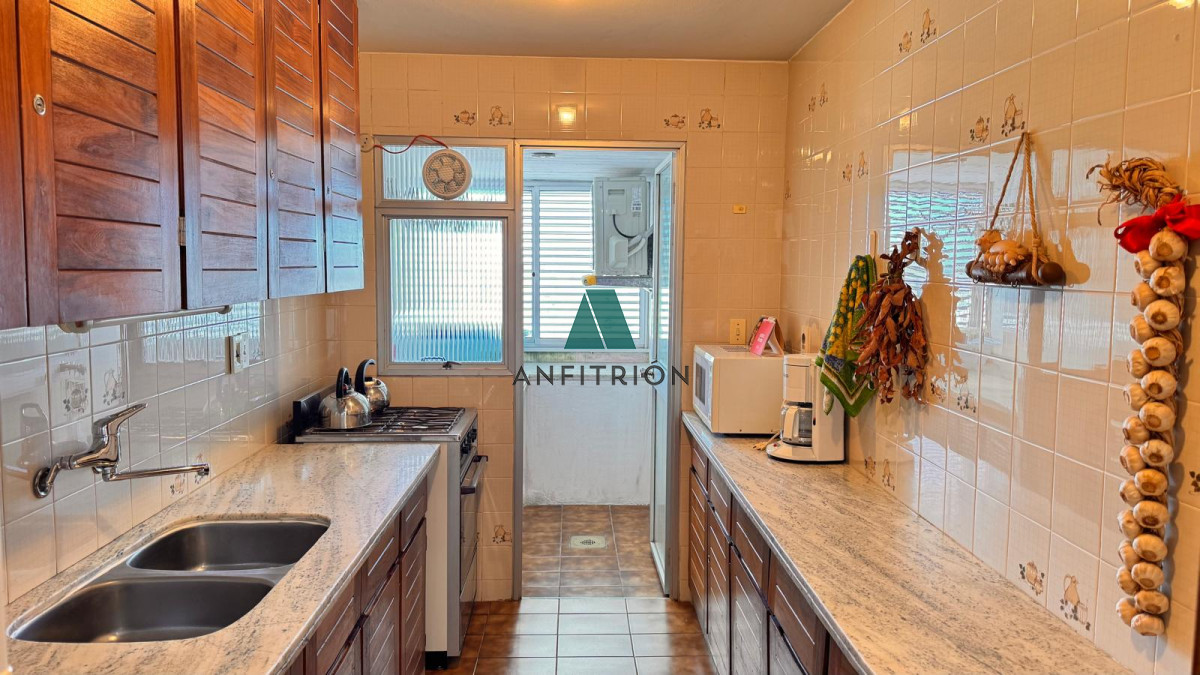 Apartamento ID.114 - Apto en Torre Gattas -3 dor, 3 Baños, Balcón con vista a la playa mansa y brava. 