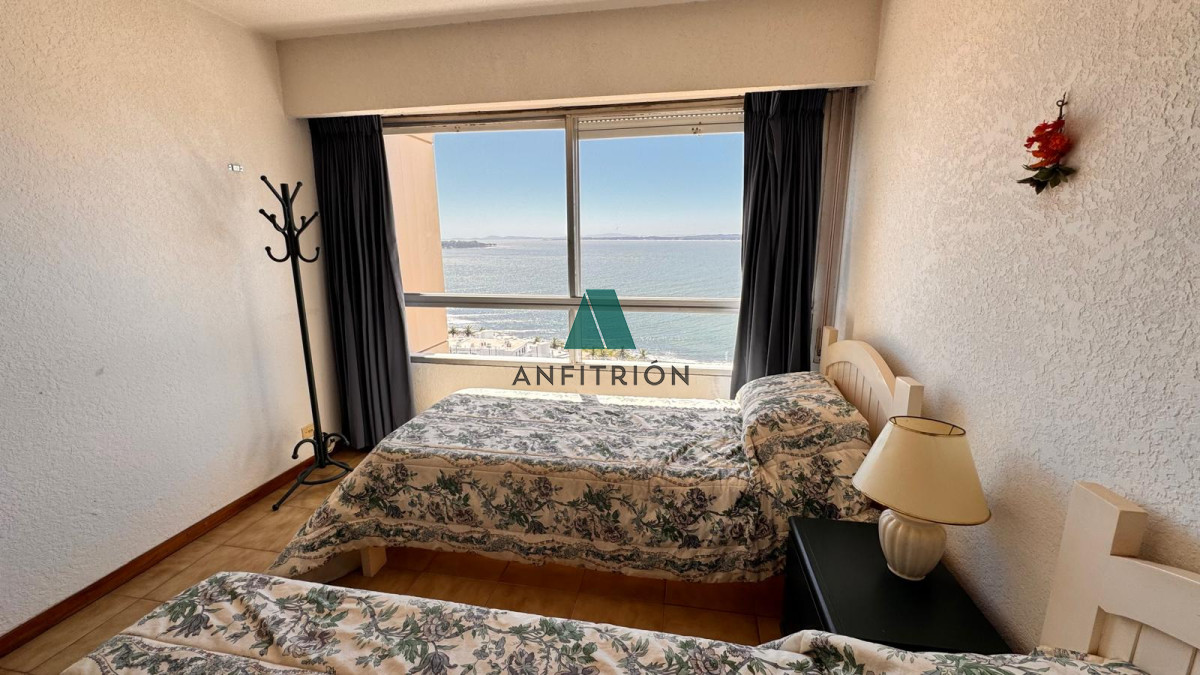 Apartamento ID.114 - Apto en Torre Gattas -3 dor, 3 Baños, Balcón con vista a la playa mansa y brava. 