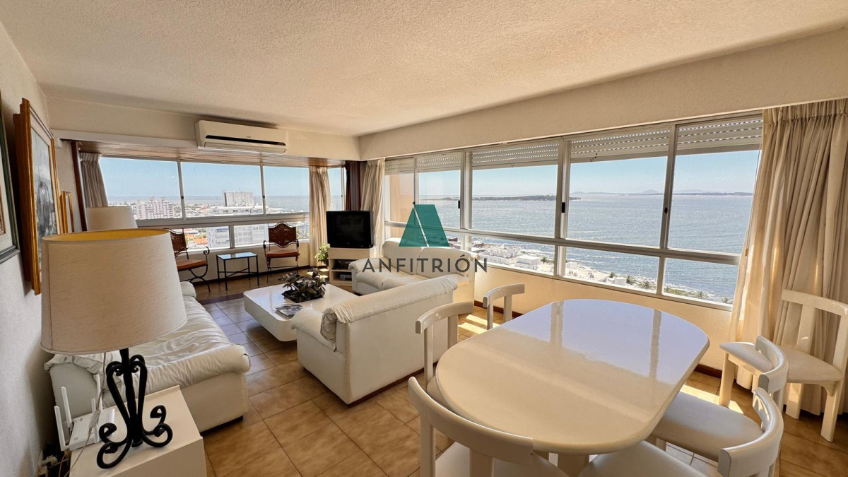 Apartamento ID.114 - Apto en Torre Gattas -3 dor, 3 Baños, Balcón con vista a la playa mansa y brava. 