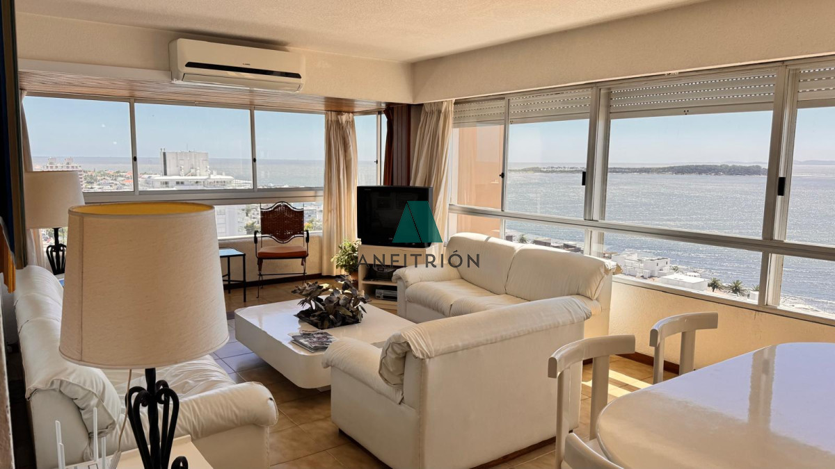 Apartamento ID.114 - Apto en Torre Gattas -3 dor, 3 Baños, Balcón con vista a la playa mansa y brava. 