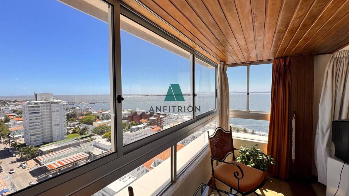 Apartamento ID.114 - Apto en Torre Gattas -3 dor, 3 Baños, Balcón con vista a la playa mansa y brava. 
