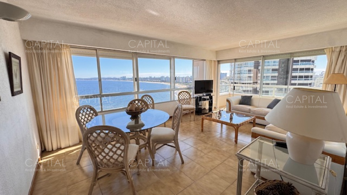 Apartamento ID.40287 - Apartamento con excelente vista a playa Mansa y Brava