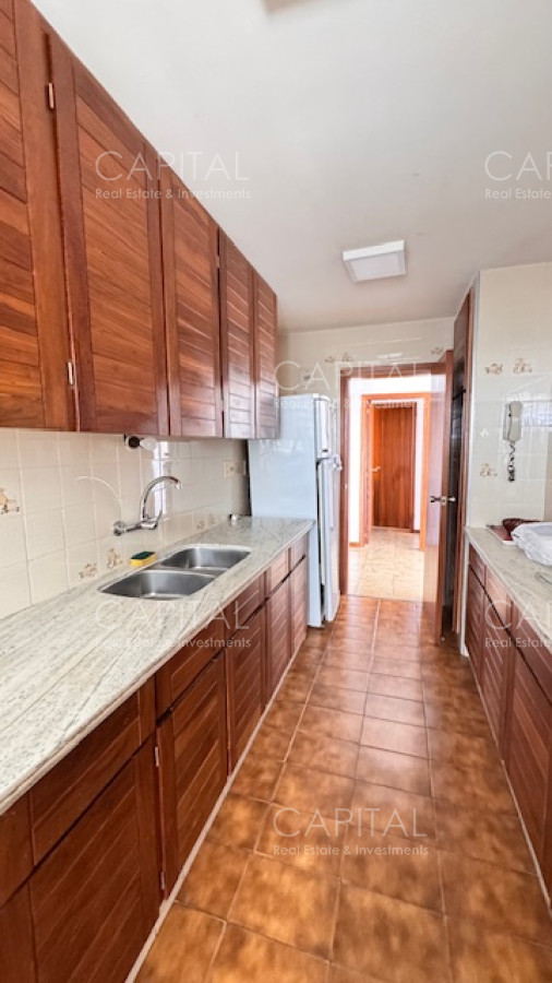 Apartamento ID.40287 - Apartamento con excelente vista a playa Mansa y Brava