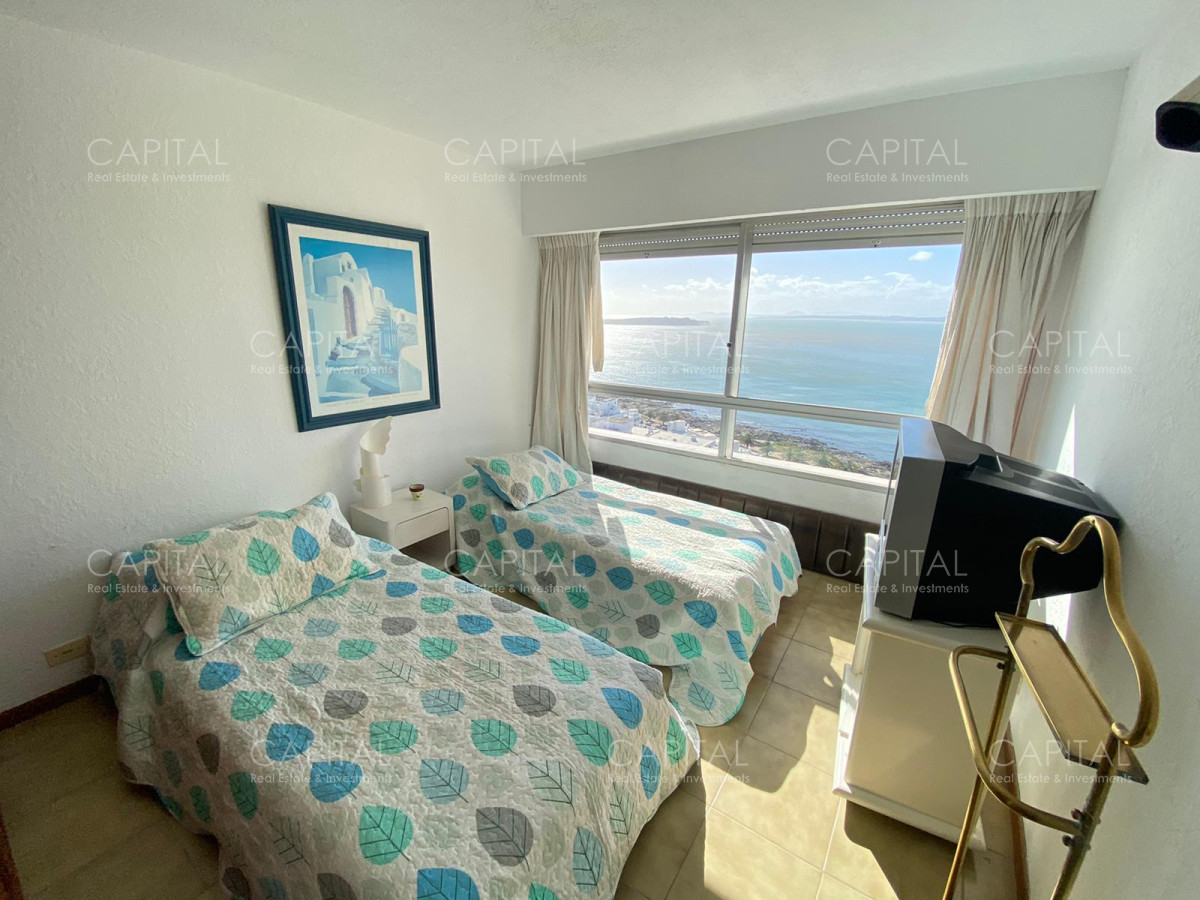 Apartamento ID.38343 - Apto en Torre Gattas 3 dormit 3 Baños ( 2 en suite), Balcon con vista a la playa mansa y brava. En una excelente Ubicacion. Consulte!!!!! por alquiler