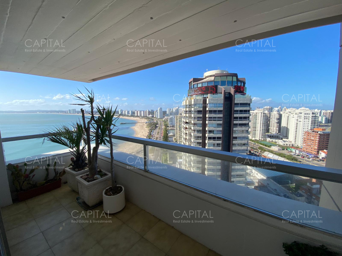 Apartamento ID.38343 - Apto en Torre Gattas 3 dormit 3 Baños ( 2 en suite), Balcon con vista a la playa mansa y brava. En una excelente Ubicacion. Consulte!!!!! por alquiler