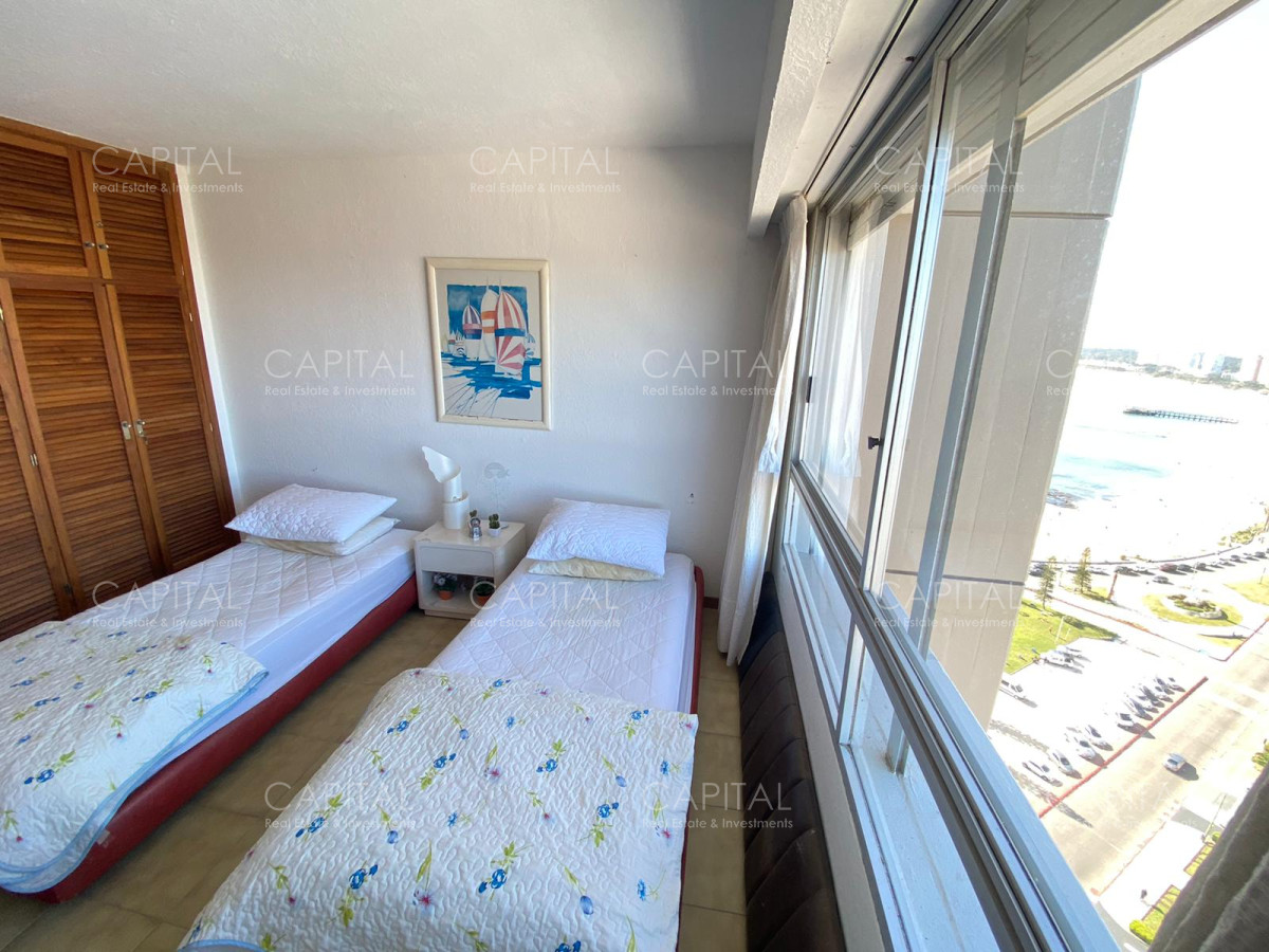Apartamento ID.38343 - Apto en Torre Gattas 3 dormit 3 Baños ( 2 en suite), Balcon con vista a la playa mansa y brava. En una excelente Ubicacion. Consulte!!!!! por alquiler