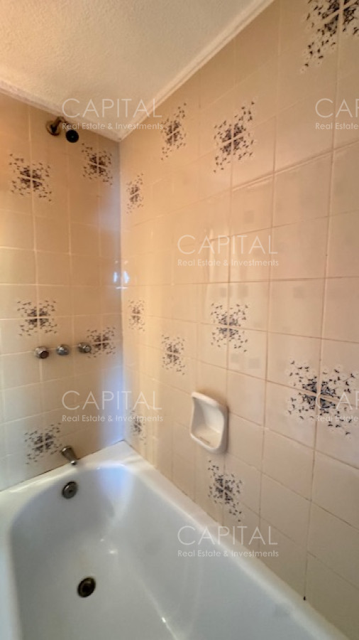 Apartamento ID.40287 - Apartamento con excelente vista a playa Mansa y Brava