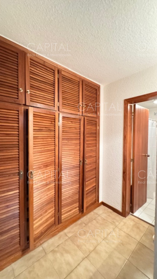 Apartamento ID.40287 - Apartamento con excelente vista a playa Mansa y Brava