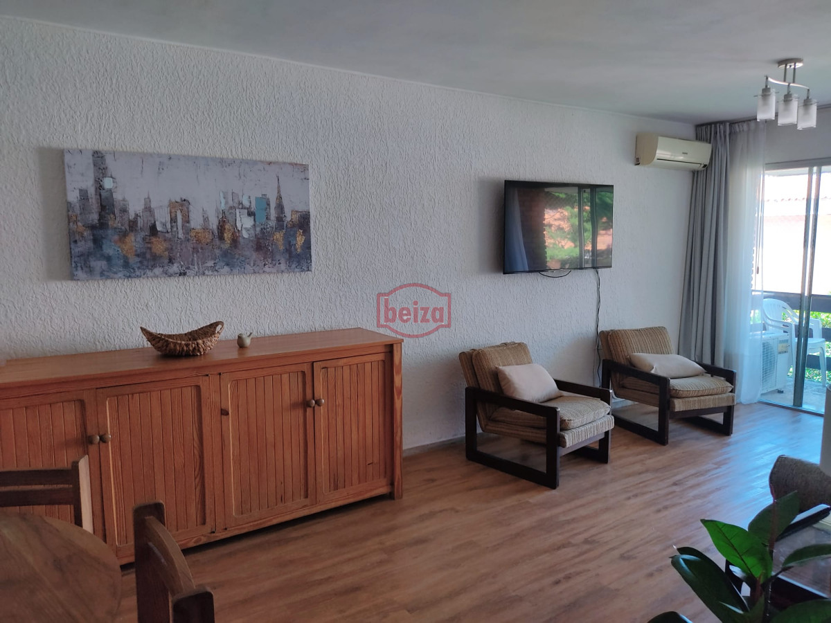Apartamento ID.166295/Alquiler-un-dormitorio-Peninsula - Encantador Apartamento en Arcobaleno, 2 dormitorios con Acciones de Piscina, cochera y baulera. CONSULTENOS!