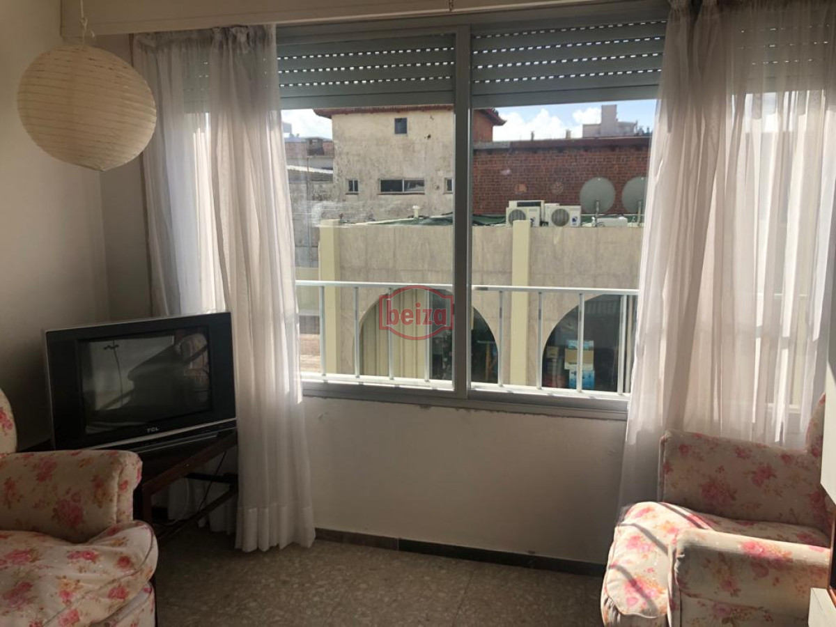 Apartamento ID.166299 - Apartamento en muy buena ubicacion, de 1 dormitorio y medio Consulte!!!!