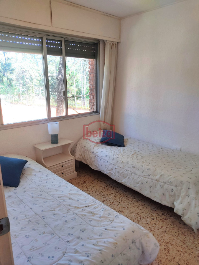 Apartamento ID.166295/Alquiler-un-dormitorio-Peninsula - Encantador Apartamento en Arcobaleno, 2 dormitorios con Acciones de Piscina, cochera y baulera. CONSULTENOS!