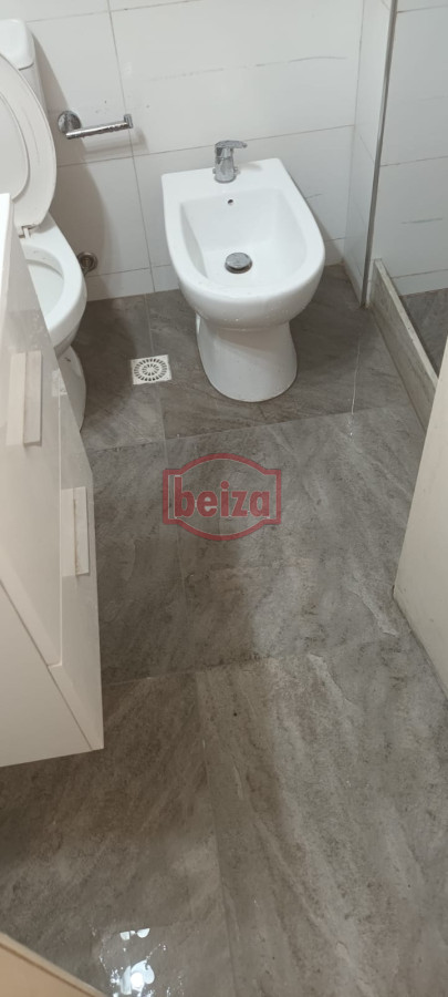 Apartamento ID.166295/Alquiler-un-dormitorio-Peninsula - Encantador Apartamento en Arcobaleno, 2 dormitorios con Acciones de Piscina, cochera y baulera. CONSULTENOS!