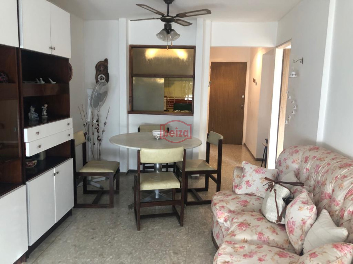 Apartamento ID.166299 - Apartamento en muy buena ubicacion, de 1 dormitorio y medio Consulte!!!!