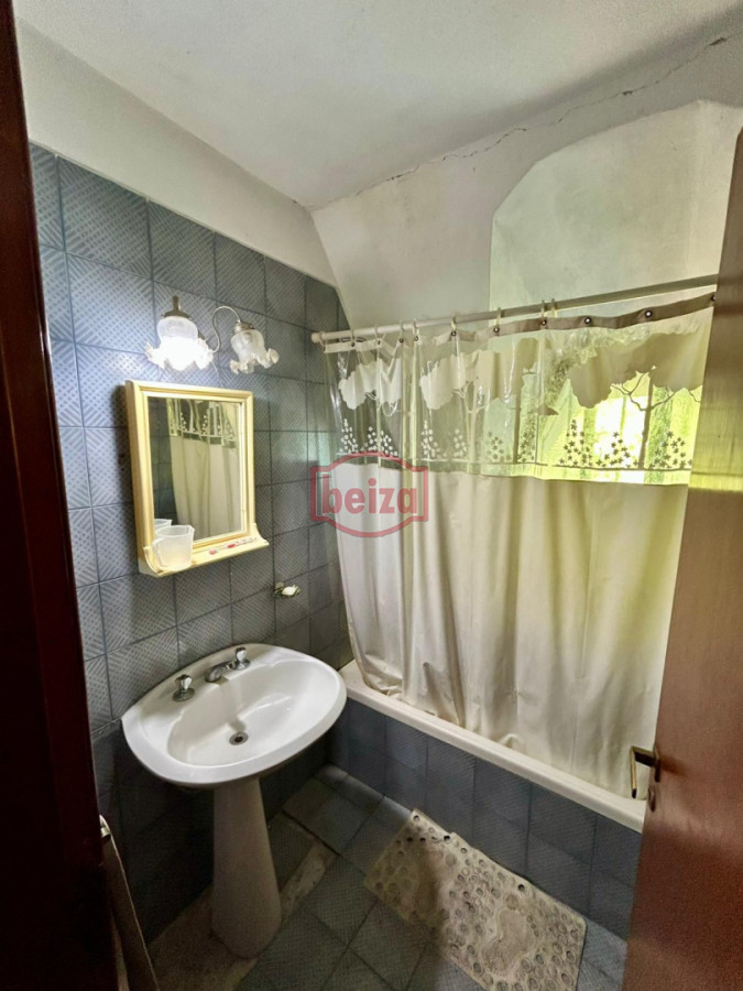 Casa ID.167157/Casa-de-3-dormitorios-en-venta-en-Cantegril - Casa en Marly