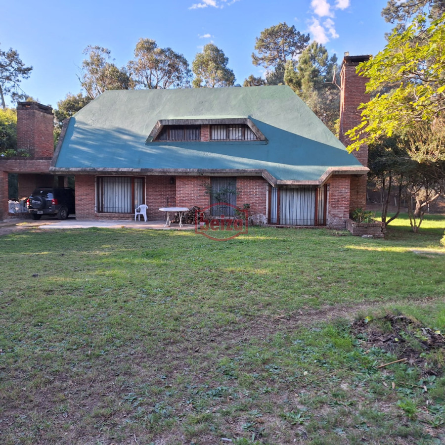 Casa ID.167157/Casa-de-3-dormitorios-en-venta-en-Cantegril - Casa en Marly