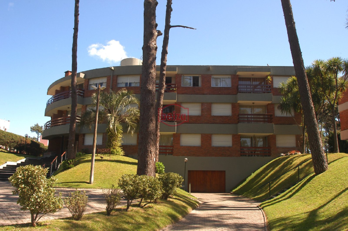 Apartamento ID.166295/Alquiler-un-dormitorio-Peninsula - Encantador Apartamento en Arcobaleno, 2 dormitorios con Acciones de Piscina, cochera y baulera. CONSULTENOS!