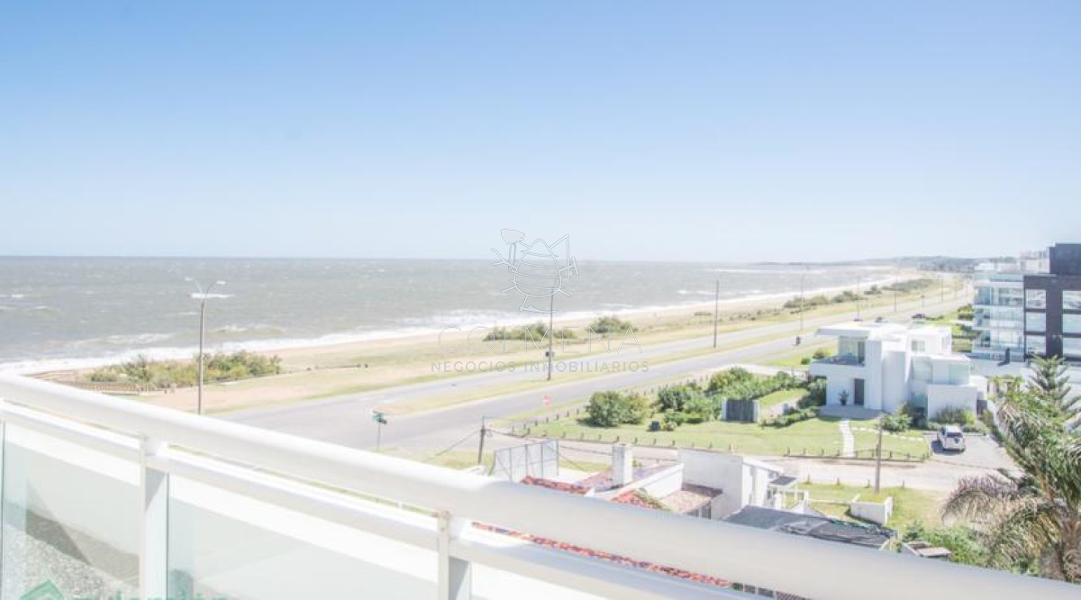 Penthouse en la mansa con vista al mar a estrenar, cuenta2 parrilleros propios,en azotea y a nivel liv/comedor. Consulte!!!!!! se puede financiar.