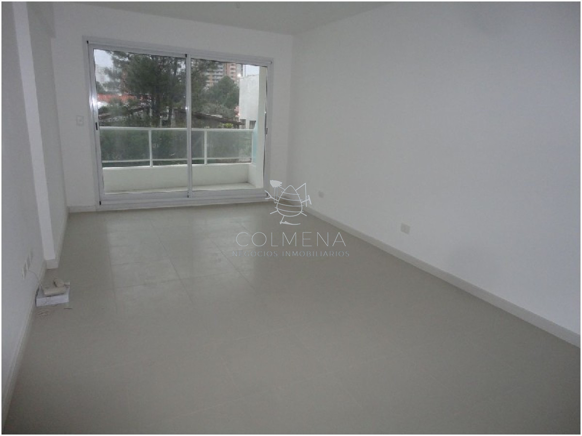 Muy lindo departamento de 1 dormitorio con amplio balcón!