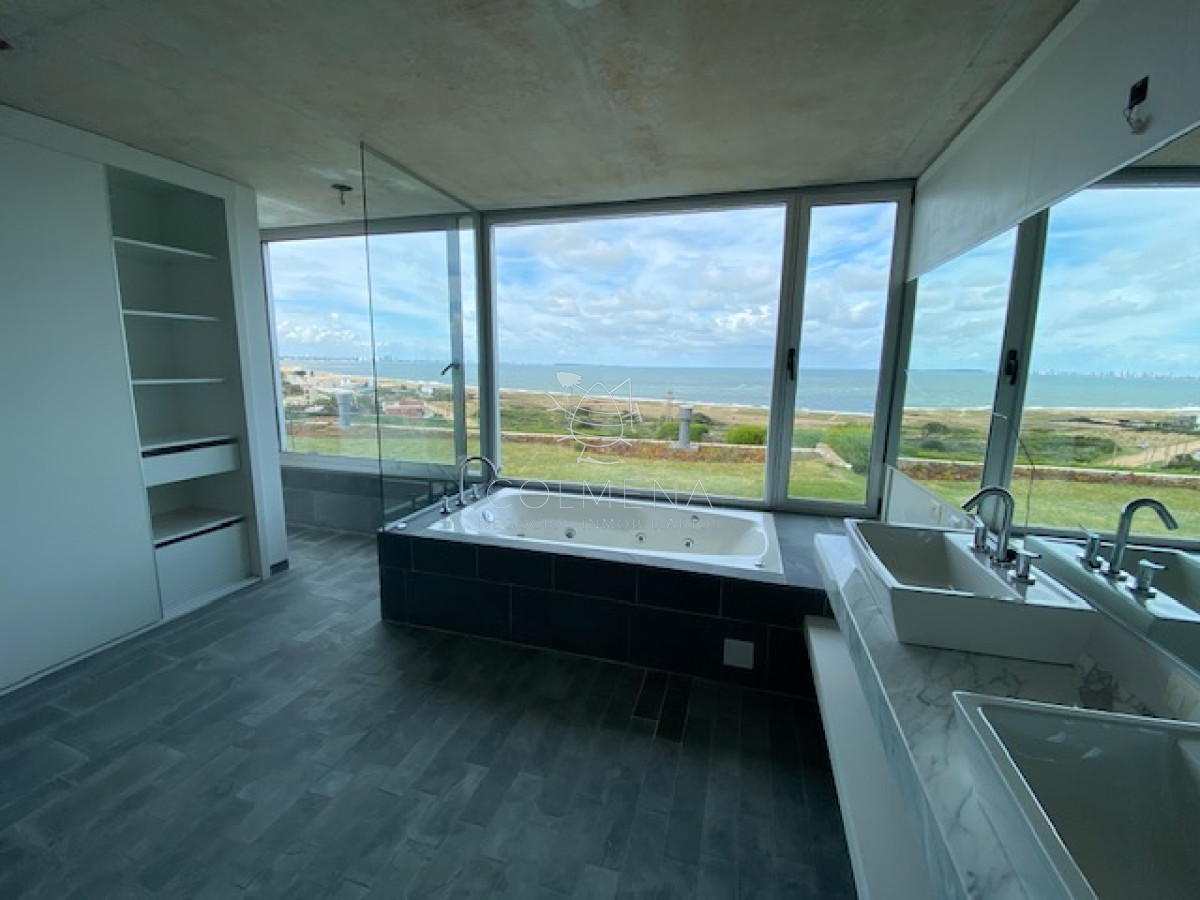 Punta ballena, Apto 3 dor, Piscina uso exclusivo con vista al mar !!!  - COL4637A