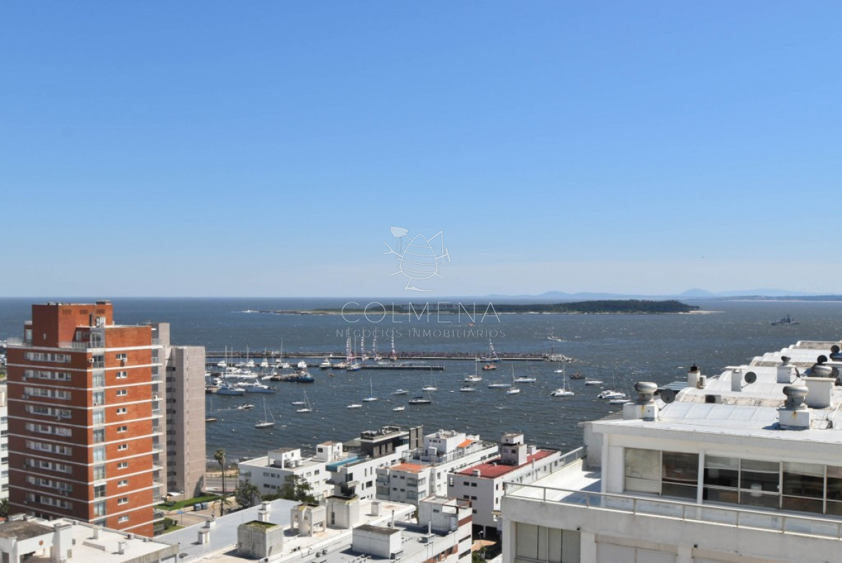 Apartamento en la peninsula de 2 dormitorios, 2 baños, cocina con lavadero, living-comedor, Balcon y Garaje. Consulte !!!!!!