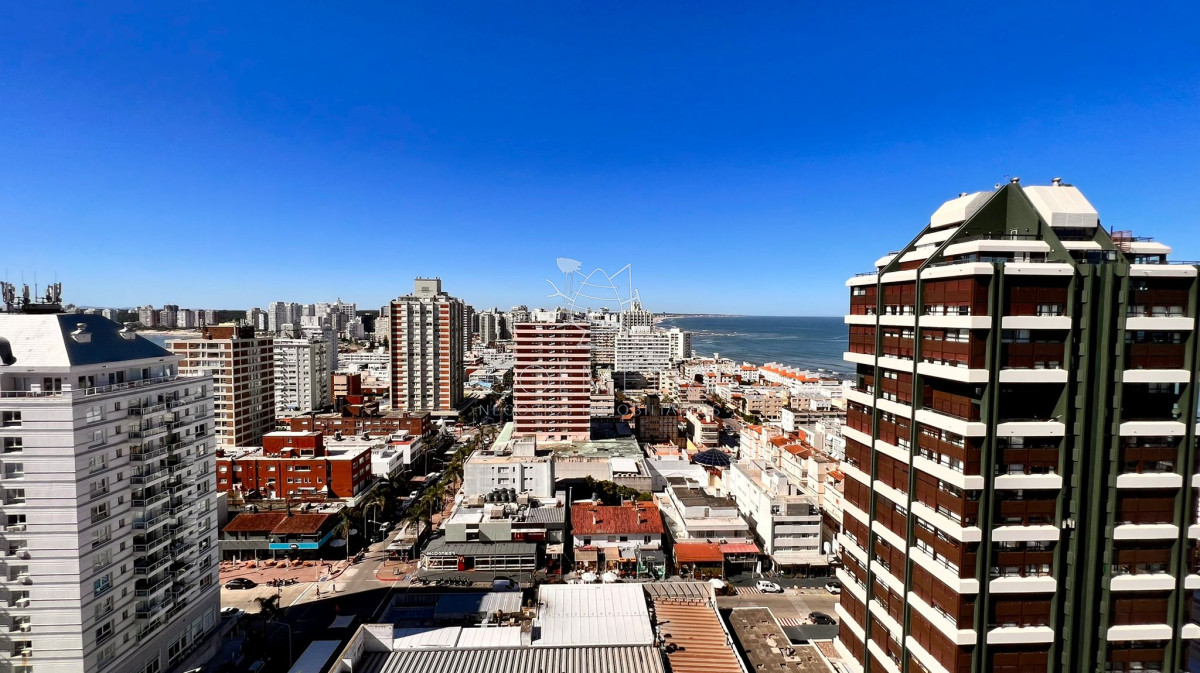 Precioso departamento en pleno corazon de Punta!! - COL600A