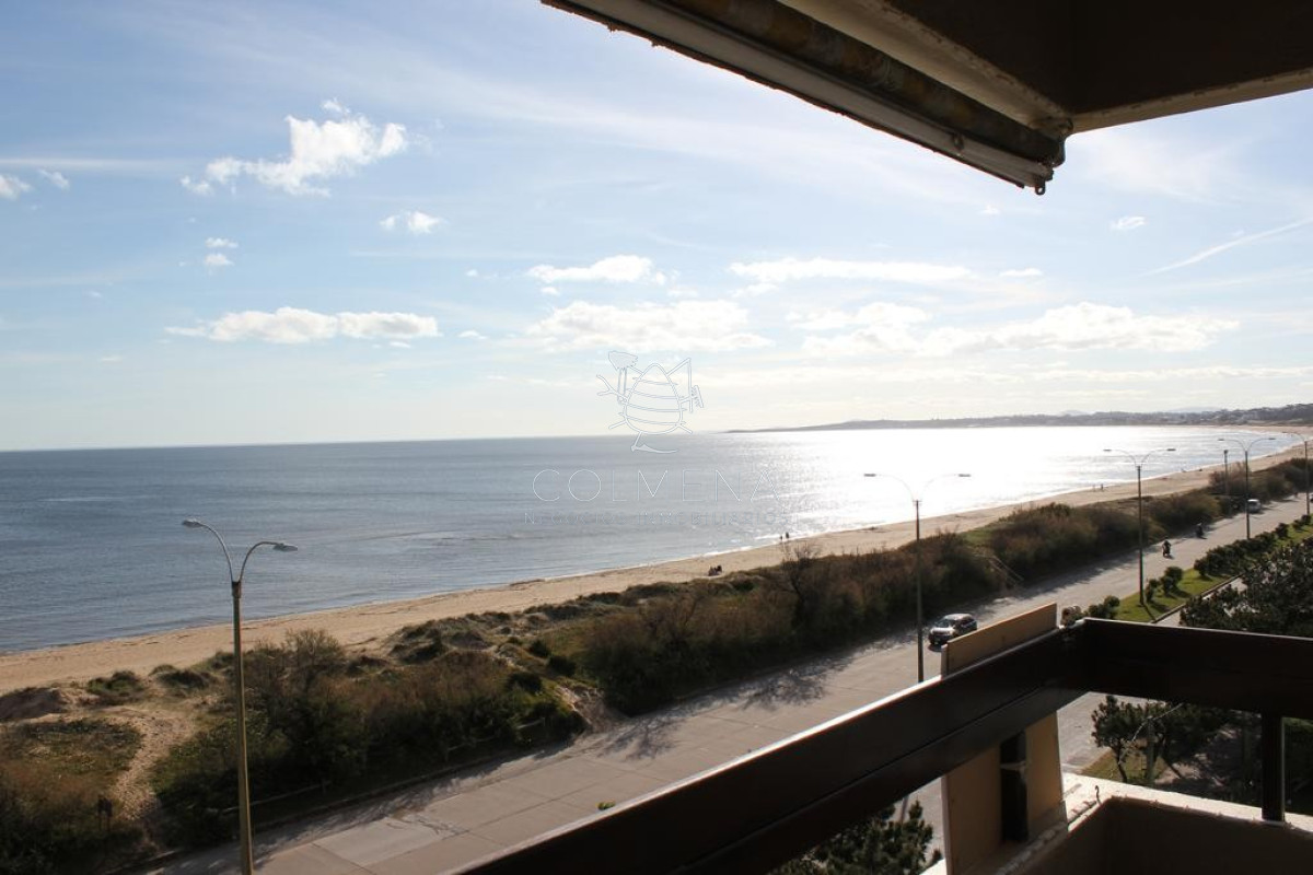 Excelente apto de 3 dormitorios - frente al mar! consulte!!!!!!!