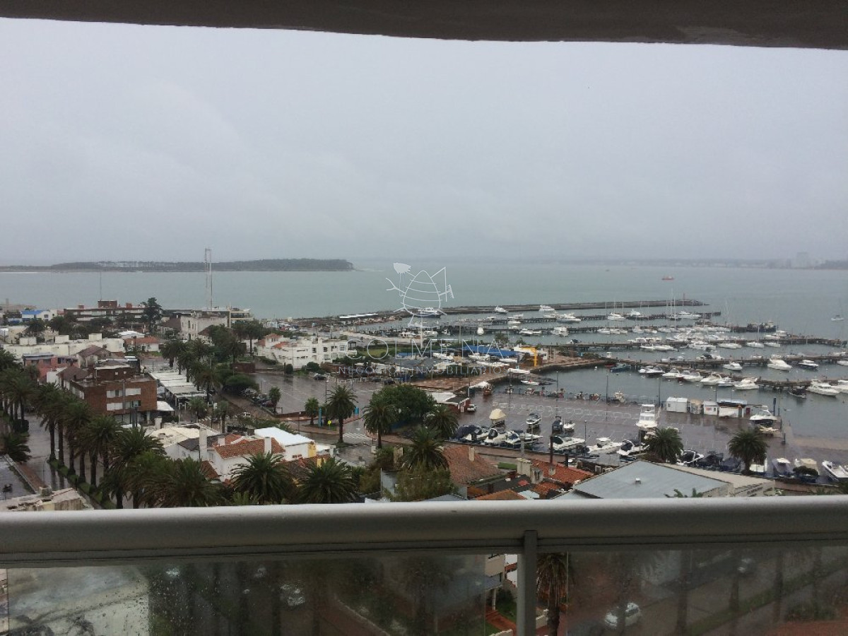 Espectacular departamento unico en su categoría frente al puerto de punta del este