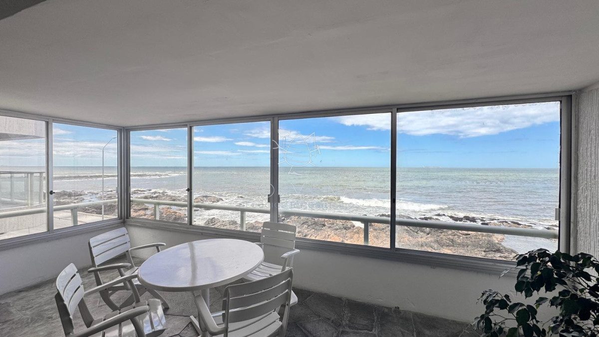 Apartamento en Primera fila brava - COL9844A