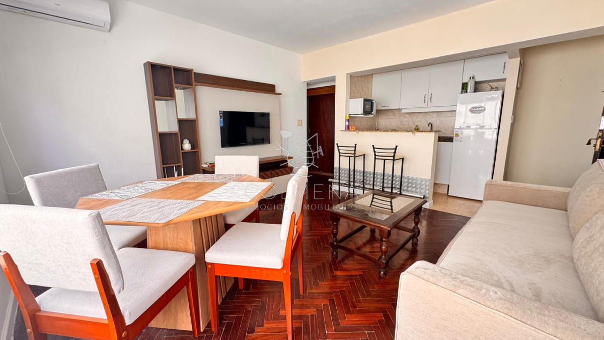 Apartamento en Alquiler en Peninsula a 1 cuadra y media playa los dedos  - COL7763A