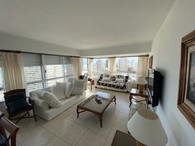 Apartamento en Peninsula, 3 dormitorios *