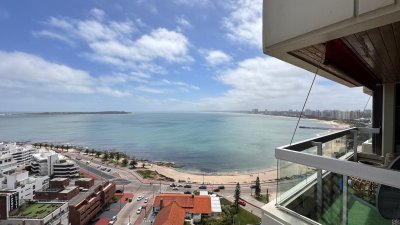 Apartamento en Peninsula Parada 1 vista a la bahia de la mansa y isla Gorriti.