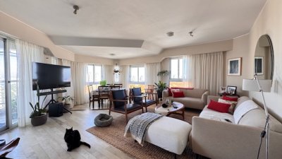 Apto 3 dor living-comedor con  estufa y balcón con parrillero - en Roosevelt