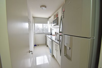 Apartamento en Rooesvelt,  de 2 dormitorios, 1 baño completo, cocina definida, living comedor con terraza y Garaje. Consulte!!!!!!!