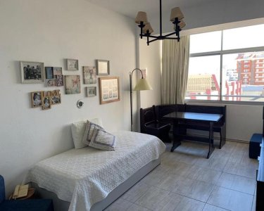 Apartamento en muy buena ubicacion en peninsula, monoambiente, cerca de la playa mansa y brava. Consulte!!!!!
