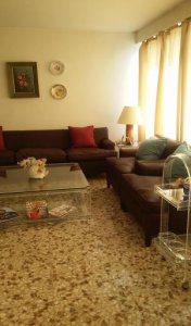Apartamento en Peninsula de 2 Dormitorios, 2 Baños, Living- Comedor, Cocina y Garaje.