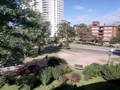 Apartamento en Roosevelt 2 dor y garaje - Consulta !!!!!!