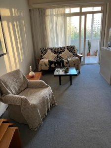 Apartamento en parada 4 de la mansa en edificio ubicado frente a la mansa.