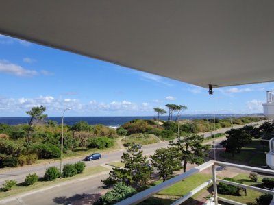 Apartamento en primera de linea de la mansa 