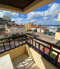 Apartamento en Peninsula cerca de la rambla de la brava y plaza de punta del este.