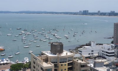 Oportunidad - Apartamento con vista al Puerto.