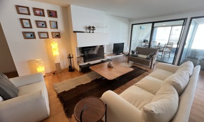 Espectacular y Amplio apartamento frente al Mar. Vista UNICA! Consultenos.