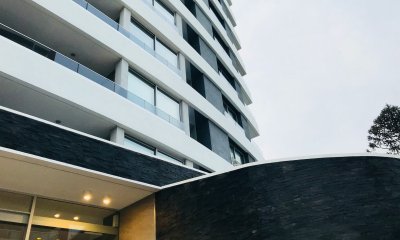 Torre esmeralda a metros de playa brava