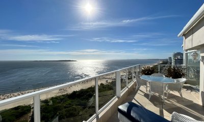 Espectacular penthouse en playa mansa, único en sus vistas!!