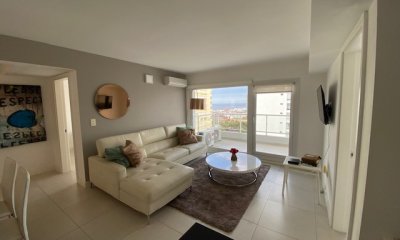 Apartamento en peninsula cerca de rambla brava y mansa.