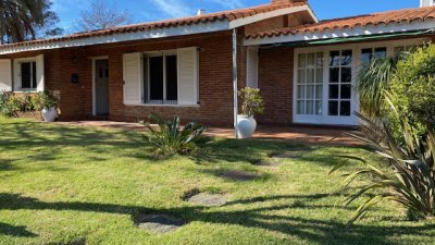 Casa en Venta de 3 dormitorios en Playa Mansa, Punta del este 