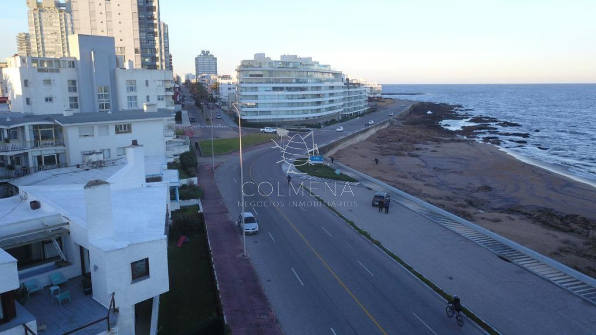 Casa en Peninsula - a metros de la playa de los ingleses
