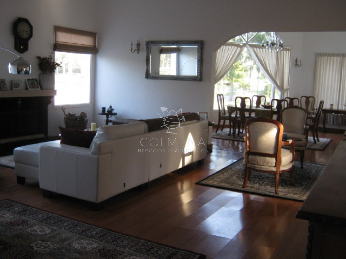 Beverly Hills - GoPunta - Portal Inmobiliario de Punta del Este - Maldonado