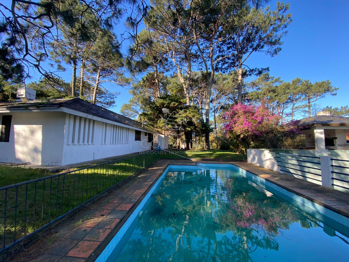 espectacular casa en oportunidad mansa! con piscina y cancha de paddle - col3486c
