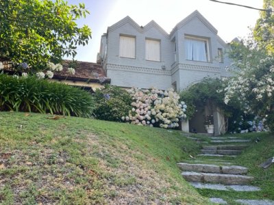 Casa a 50 metros del mar en la brava - Alquiler