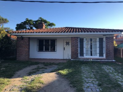 Casa en las Delicias muy cerca del Mar.